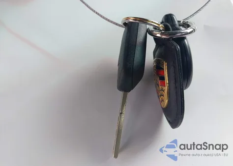 1999 Porsche 911 Carrera/Carrera 4/Carrera Tiptronic z USA, uszkodzony, nr VIN WP0AA2992XS625013